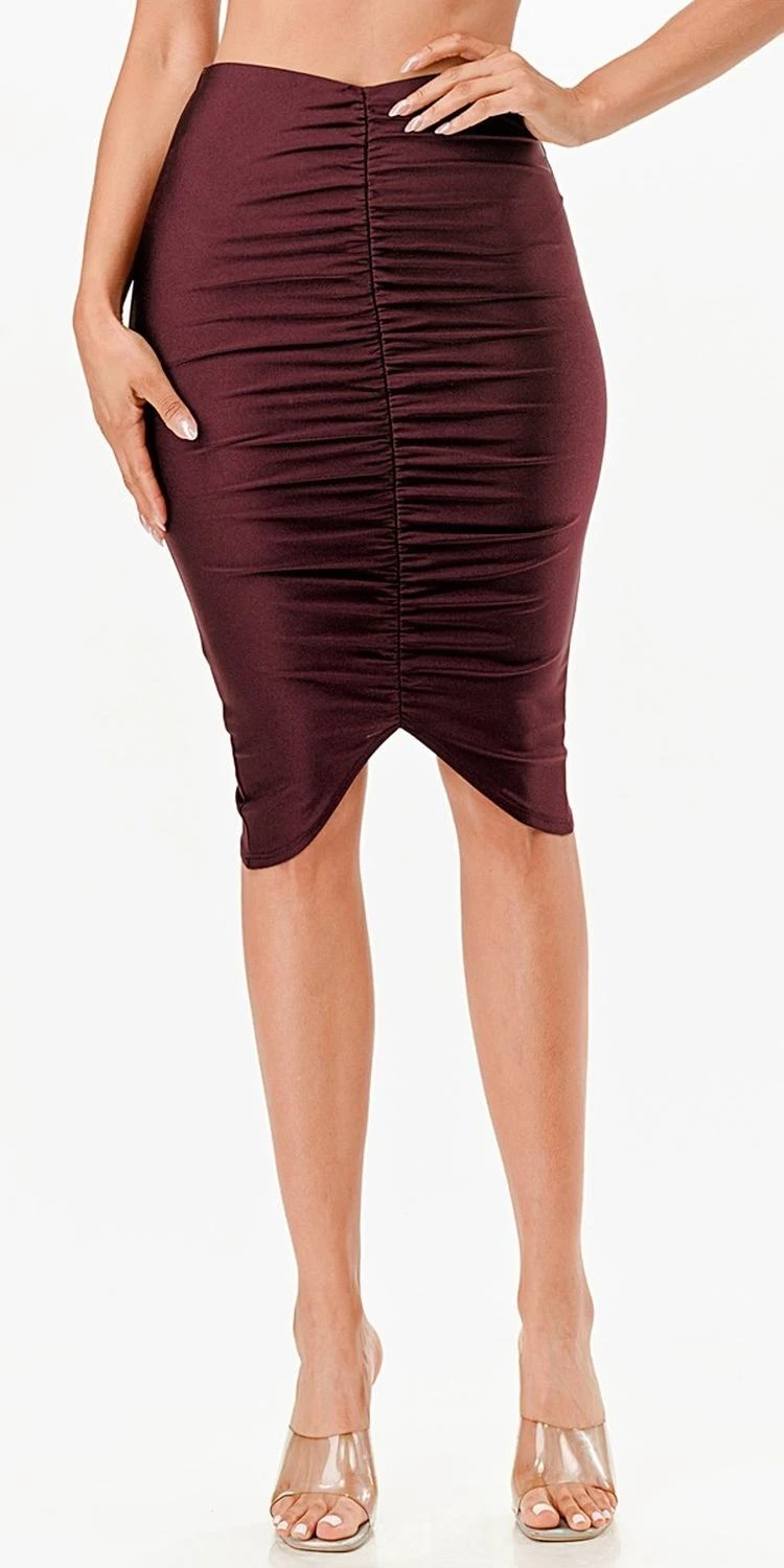 La Scala 26033 Center Ruched Knee Length Shiny Tricot Skirt(La Scala 26033 Center Ruched Knee Length Shiny Tricot Skirt) 5 La Scala 26033 Center Ruched Knee Length Shiny Tricot Skirt(La Scala 26033 Center Ruched Knee Length Shiny Tricot Skirt) - Image 5
