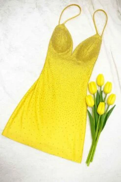 Amelia Couture 3100s Short Fitted Spaghetti Straps V-Neck Cocktail Dress(Amelia Couture 3100s Short Fitted Spaghetti Straps V Neck Cocktail Dress) -Discount Dress Shops 3100Yellow