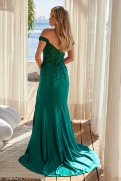 Nox Anabel C1647 Satin Sweetheart Off-Shoulder Sheer Boned Bodice Dress(Nox Anabel C1647 Satin Sweetheart Off Shoulder Sheer Boned Bodice Dress) -Discount Dress Shops C1647EMERALD 6